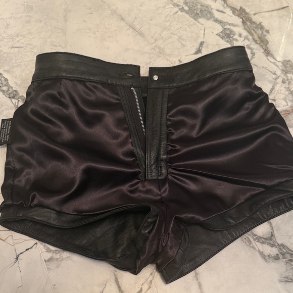 🖤 Understated Leather Studded Combo Shorts in Black 🖤NEW - Picture 16 of 16